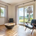 Golden Dunes - Garden Retreat *
