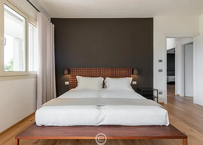 Golden Dunes - Garden Retreat Porto Pino